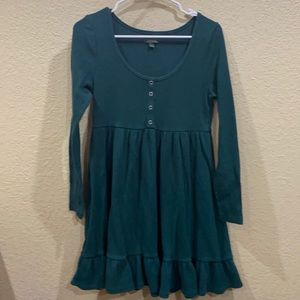 Long sleeve dress   Dark green high waist with faux snaps